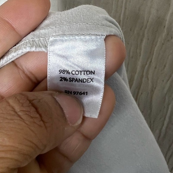 J. Jill Canvas Straight-Leg Crops Pants (Neutral) size 4 - Picture 5 of 5